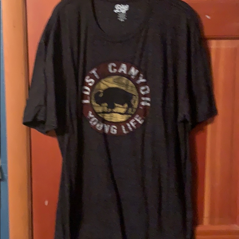 Younglife XXL Lost Canyon shirt